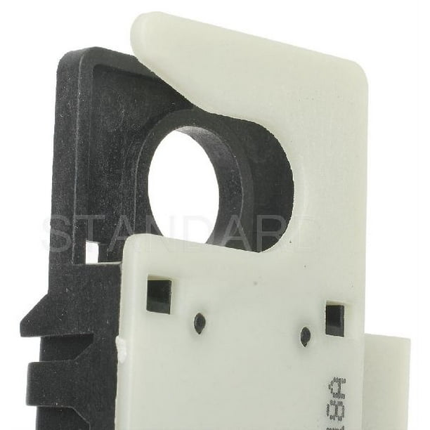 For 2001-2006 Chevrolet Silverado 2500 HD Stop Light Switch SMP 27525RG 2005 For 2001-2006 Chevrolet Silverado 2500 HD Stop Light Switch SMP 27525RG 2005